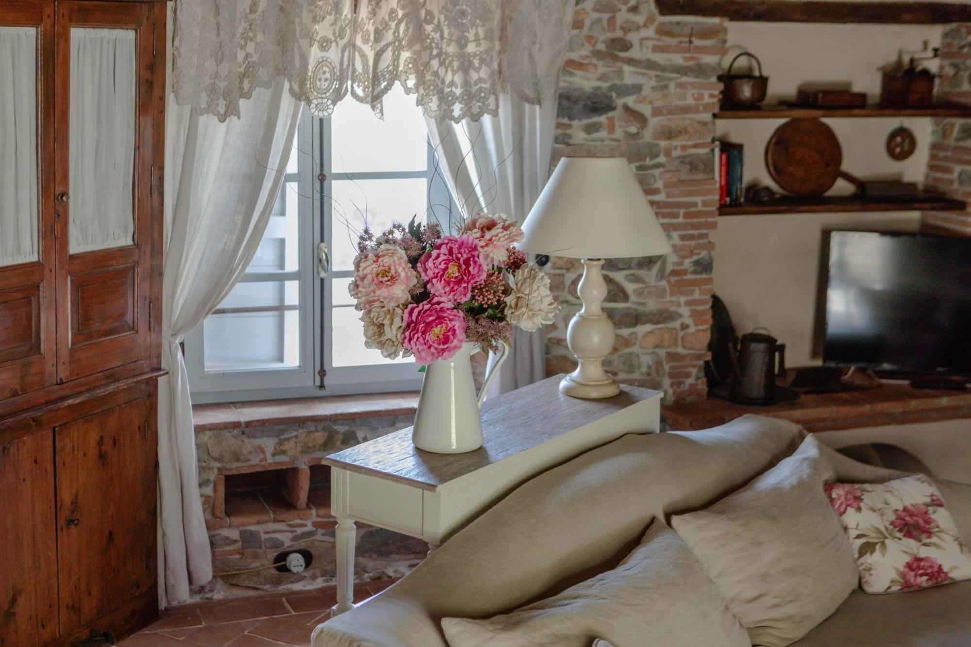 Villa Sii Felice Buti エクステリア 写真